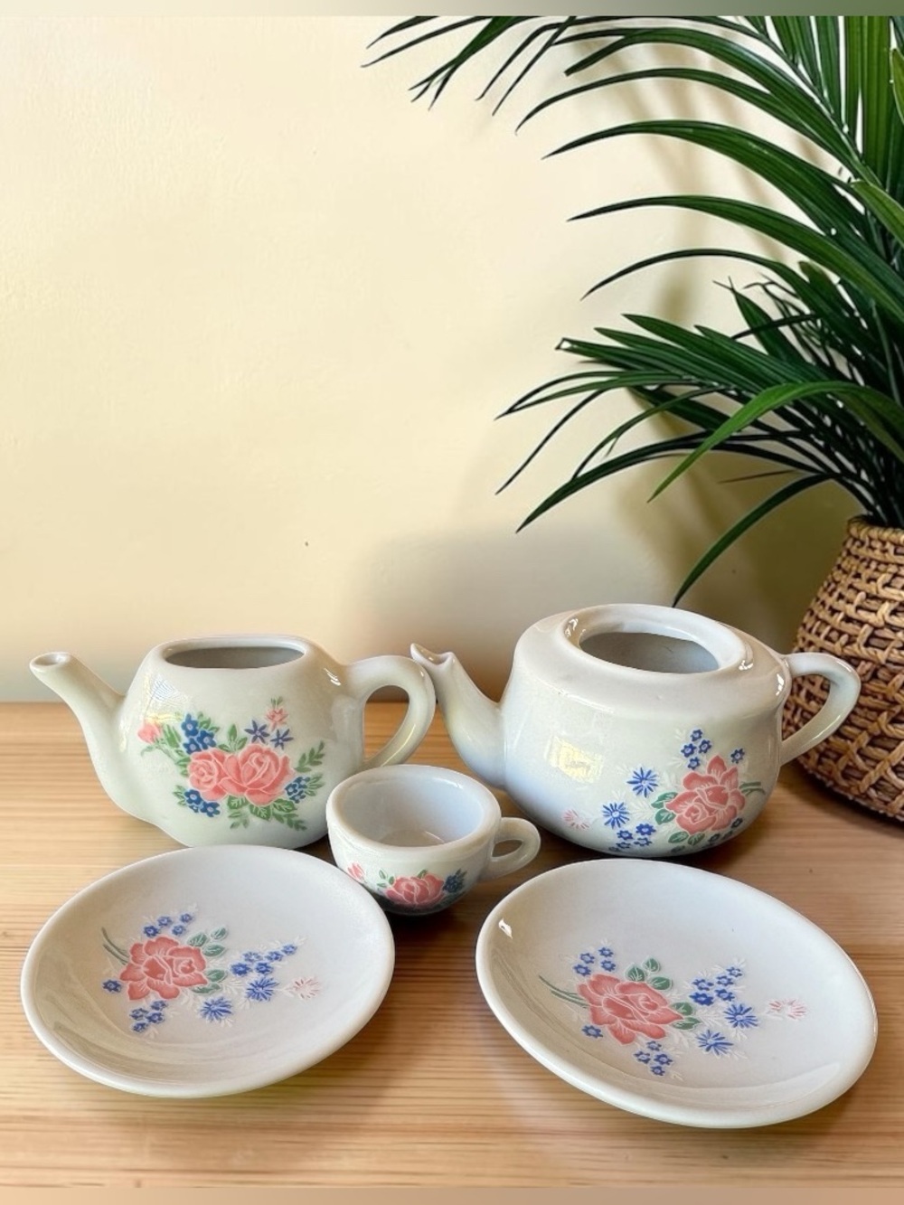 Vintage Miniature Porcelain Tea Set Mixed Lot 5 Pieces – Teapots, Cup & Saucers